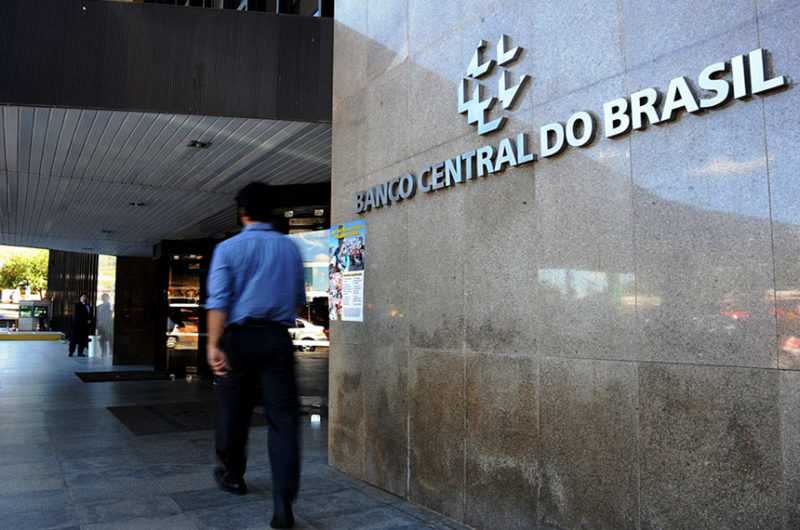 REVELADO maneira de saber se tem dinheiro esquecido no banco