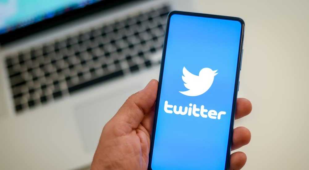 Elon Musk lança proposta de compra do Twitter por US$43 bi