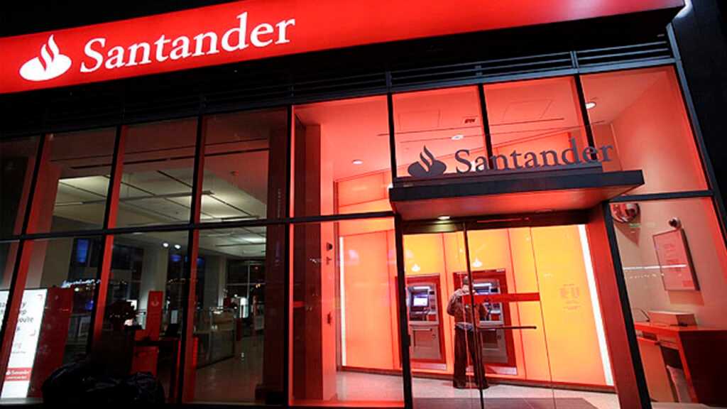 Como tirar dúvidas pelo telefone Santander? Veja como